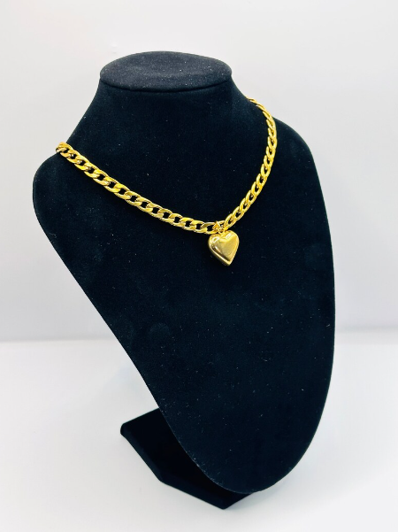 Curb Heart Necklace