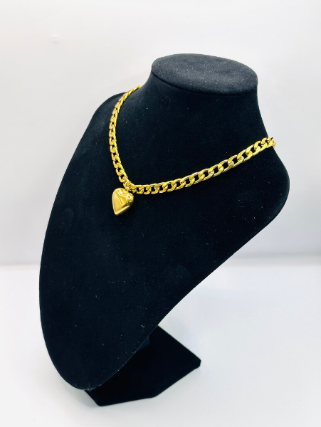 Curb Heart Necklace