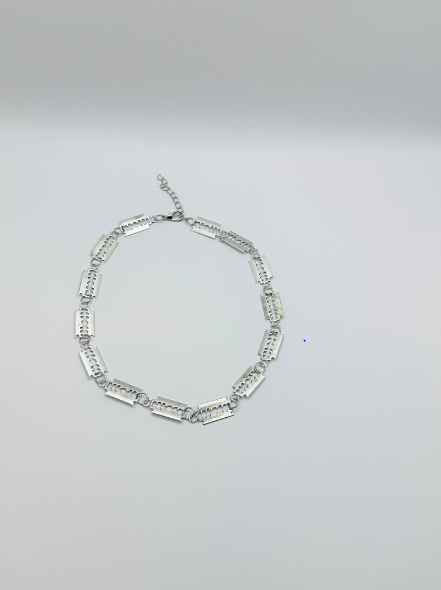 Razor Choker Chain