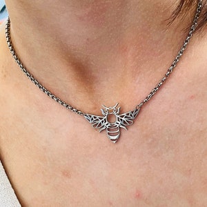 Silver Bee Necklace