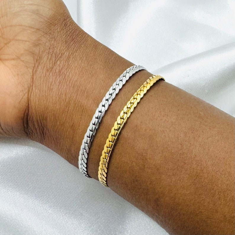 Flat Snake Curb Chain Bracelet