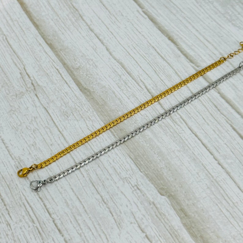 Flat Snake Curb Chain Bracelet