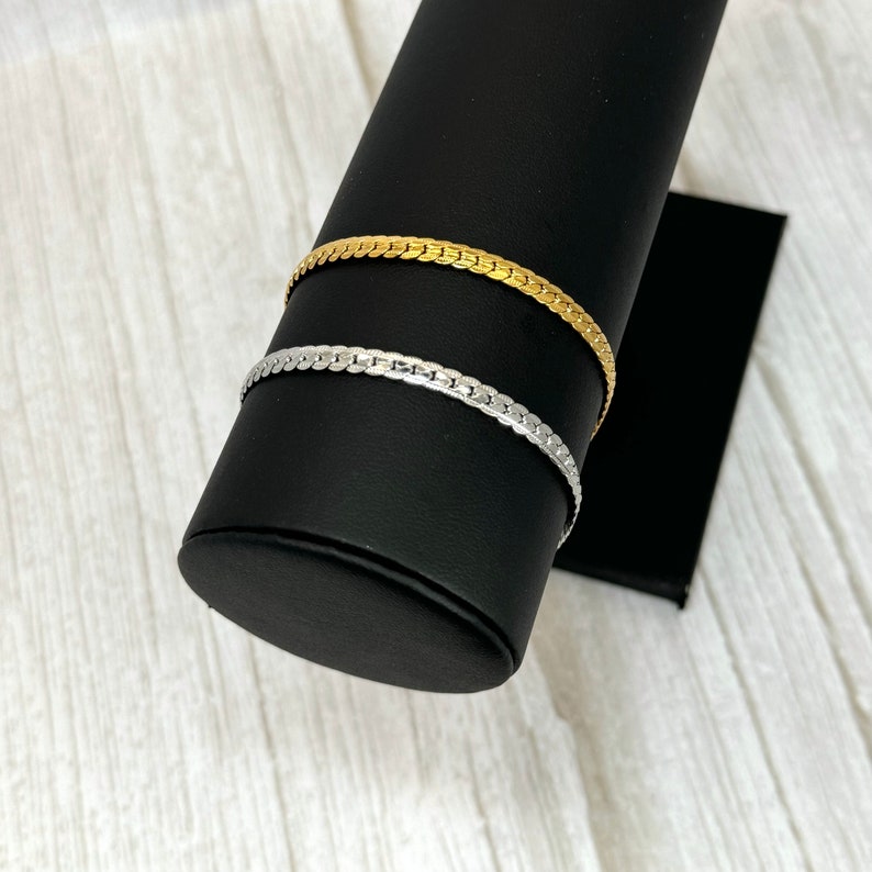 Flat Snake Curb Chain Bracelet