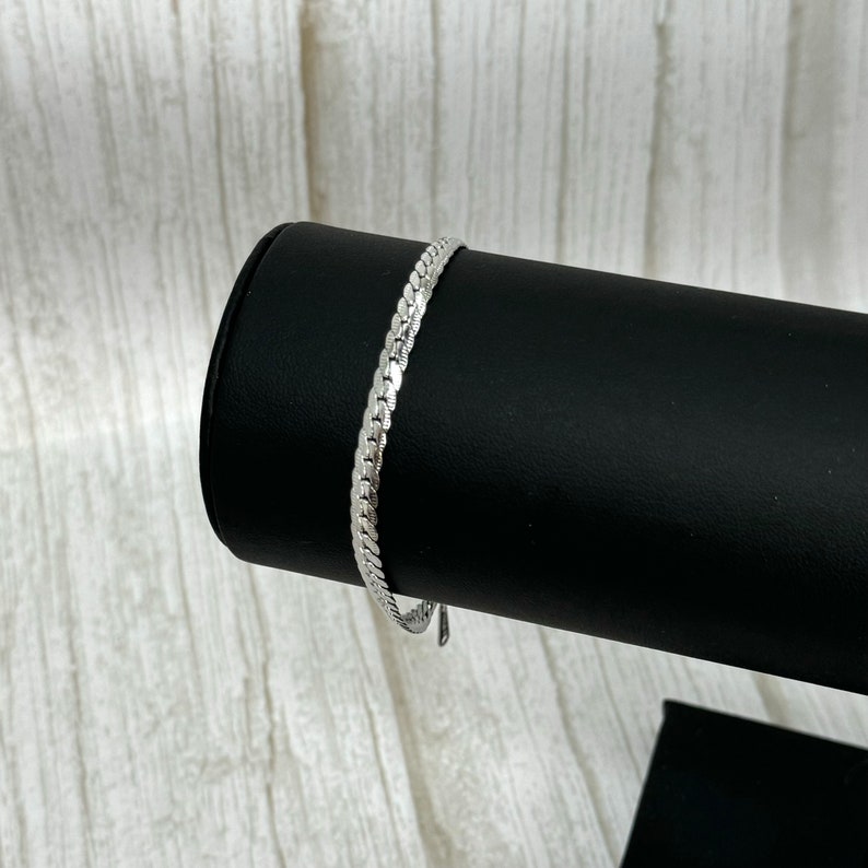 Flat Snake Curb Chain Bracelet