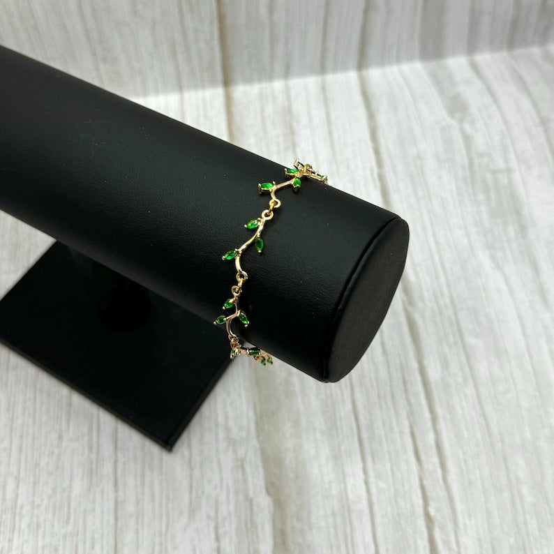 Gold Plate Flower Bracelet