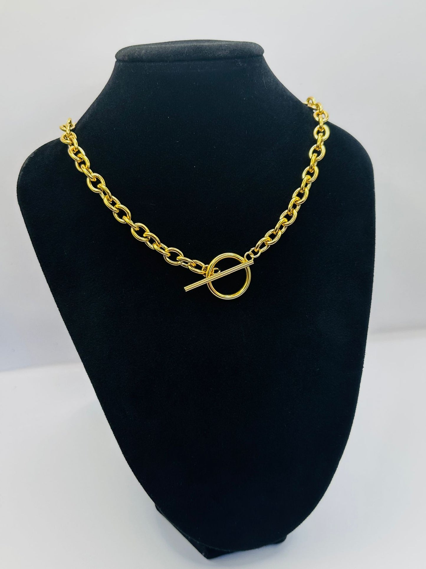 Toggle Choker Necklace