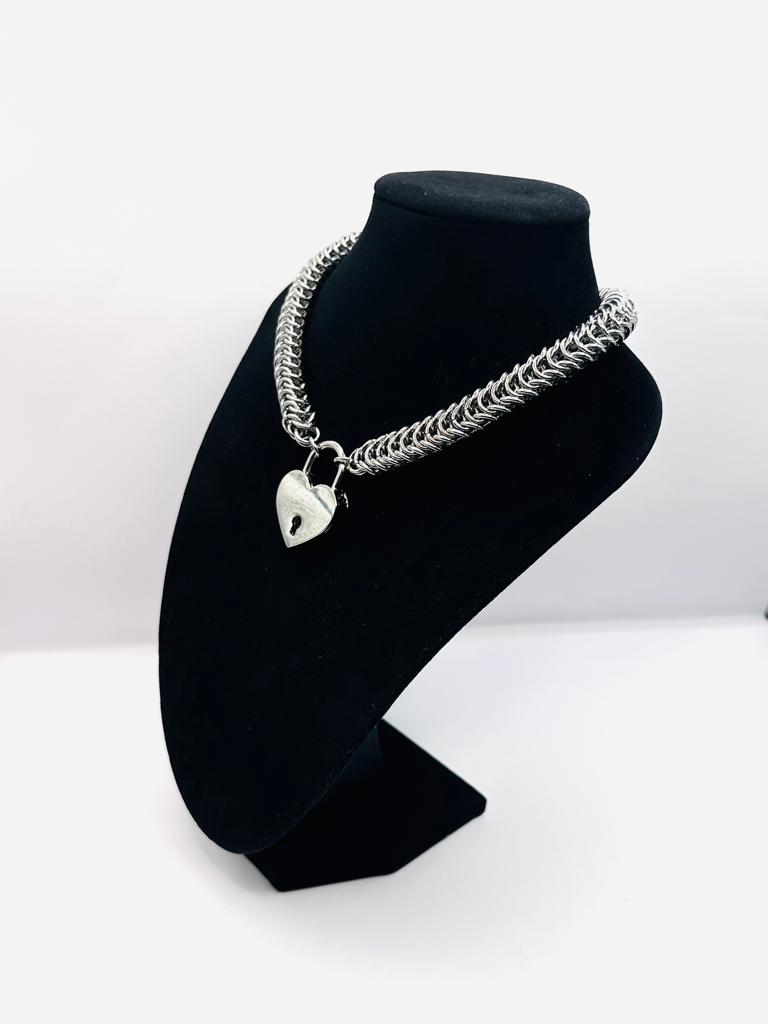 Box Weave Chainmail with Heart Padlock