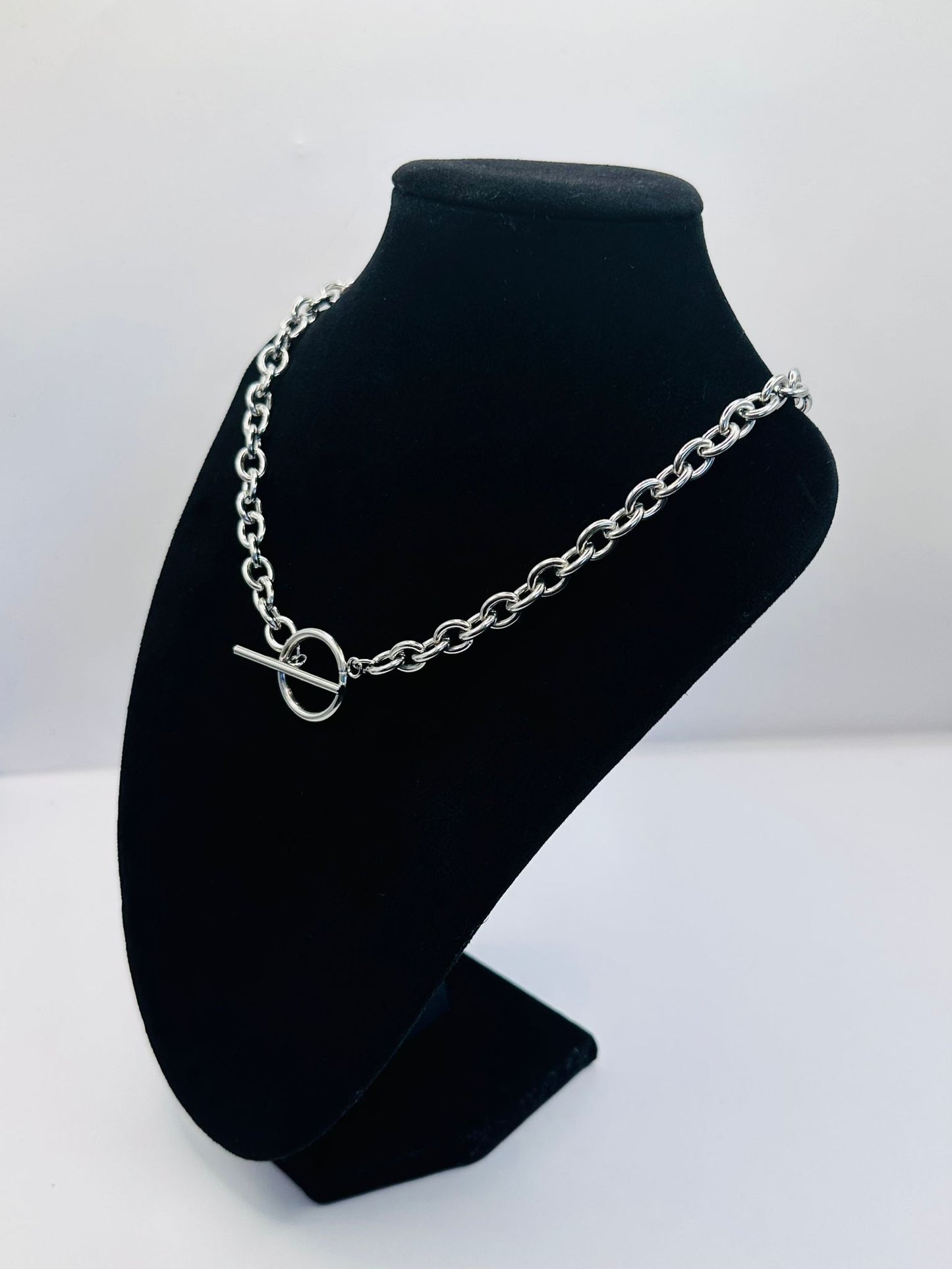 Toggle Choker Necklace
