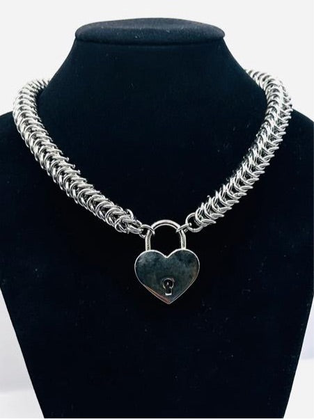 Box Weave Chainmail with Heart Padlock