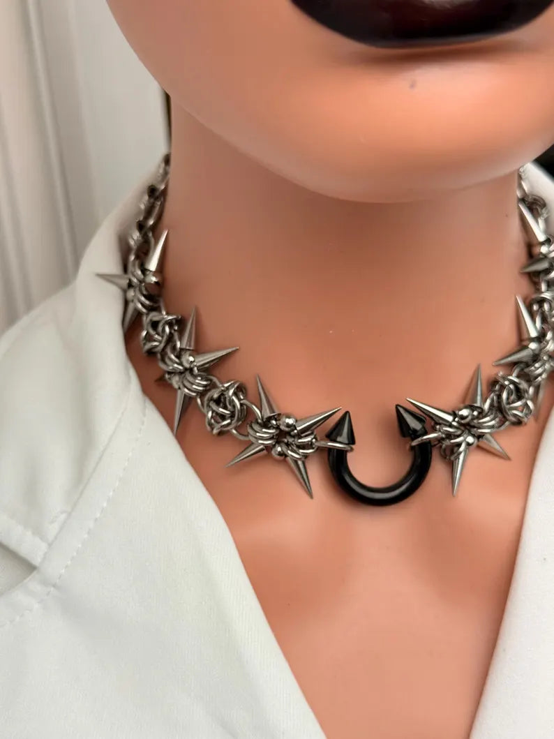 Spiked Star Chain Choker Necklace