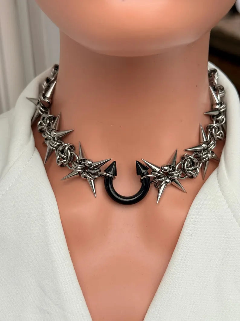 Spiked Star Chain Choker Necklace