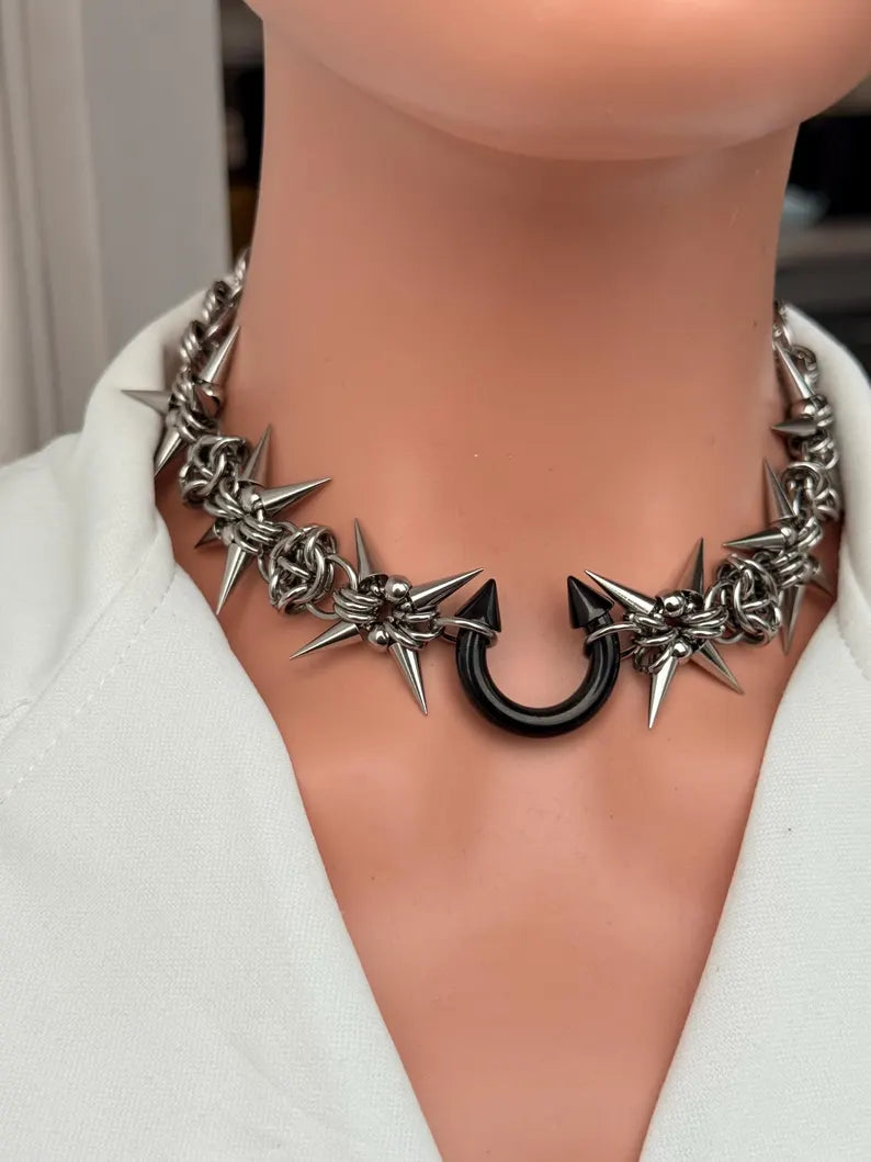 Spiked Star Chain Choker Necklace