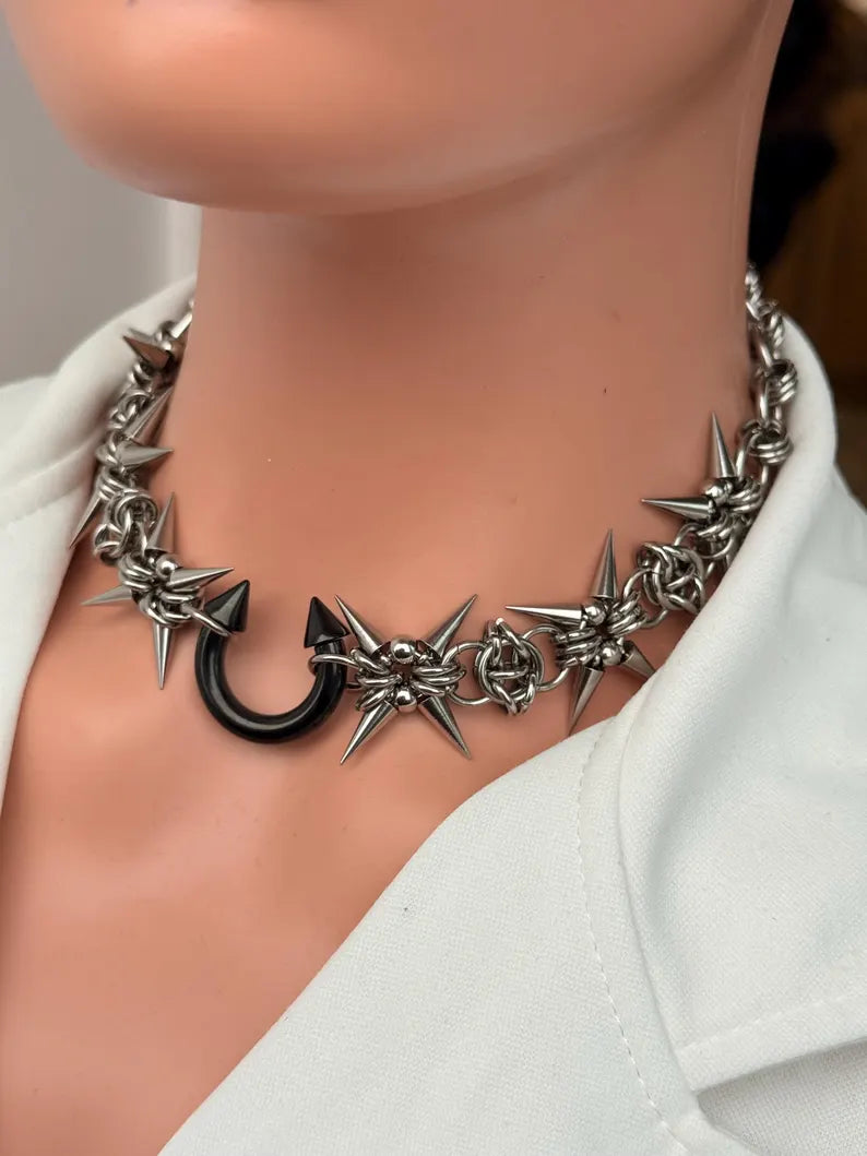 Spiked Star Chain Choker Necklace