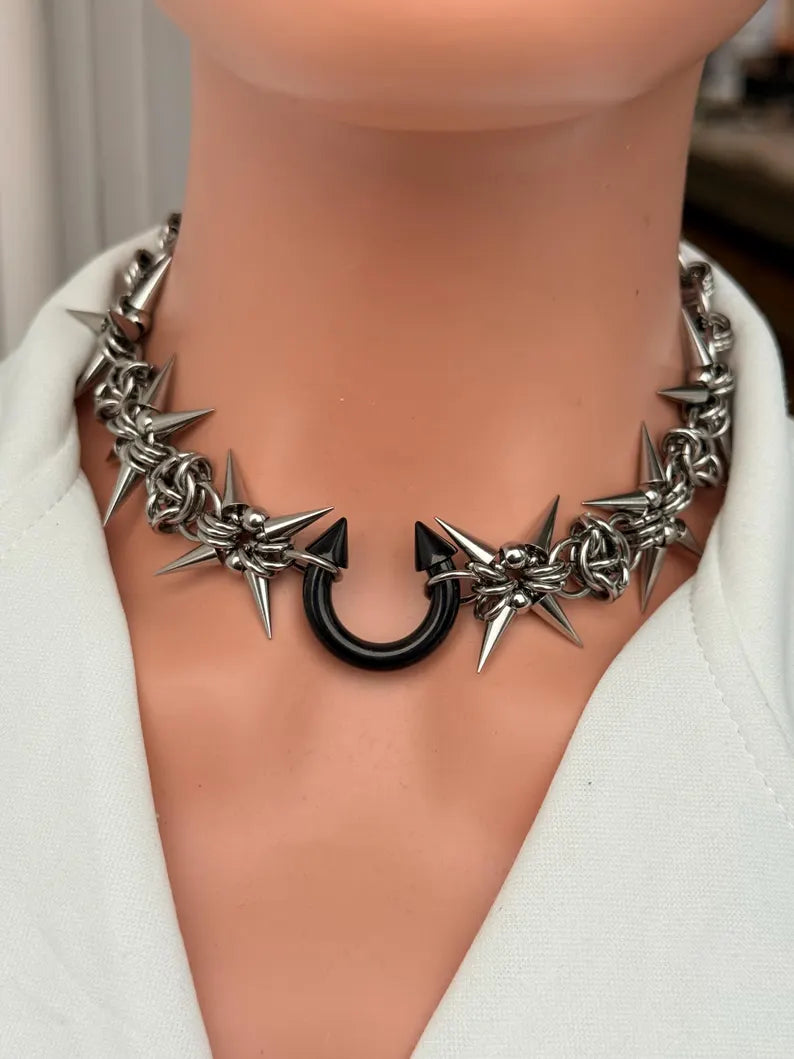 Spiked Star Chain Choker Necklace